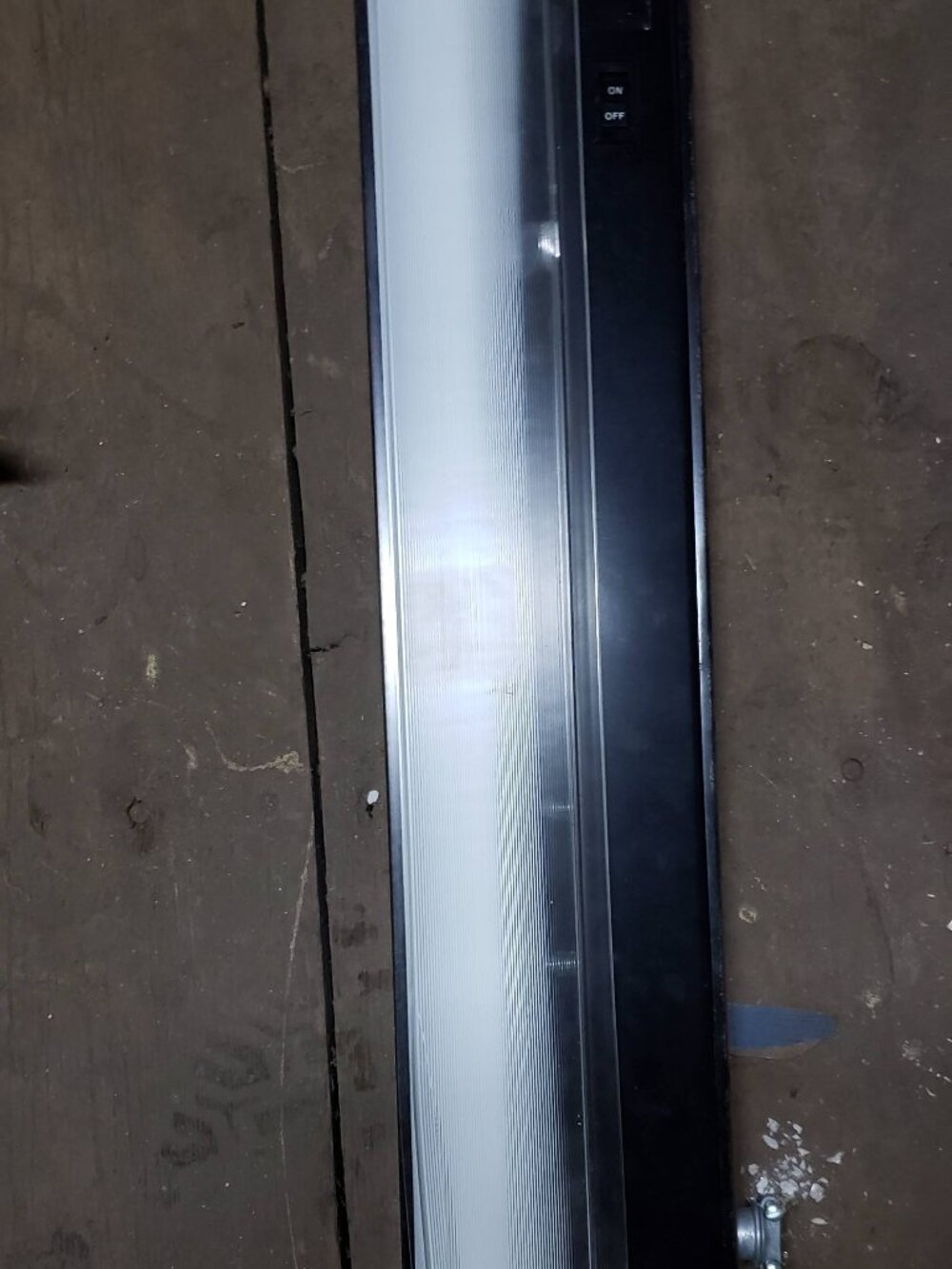 21 In. Fluorescent Black Under Cabinet Light Lighting Fixture Hardwired 120v